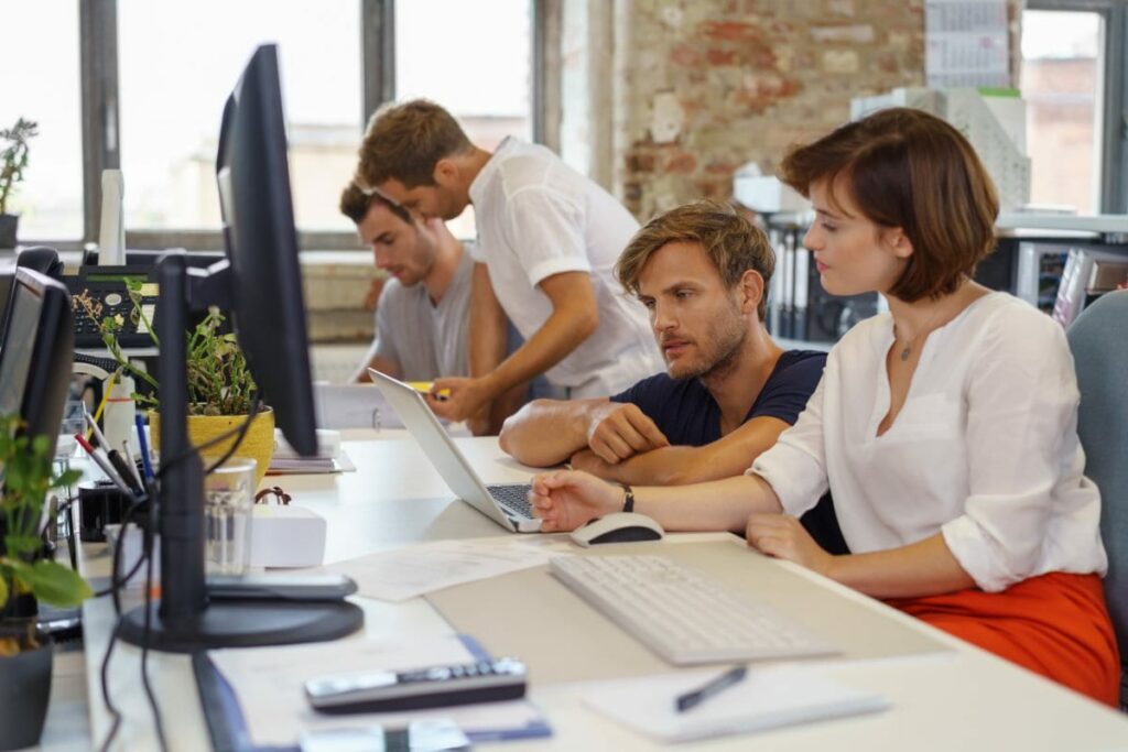 Menschen im Büro